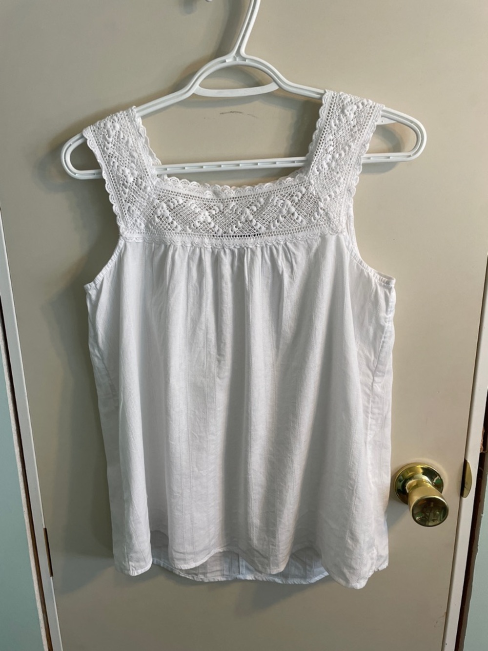 White Cotton Sleeveless top S